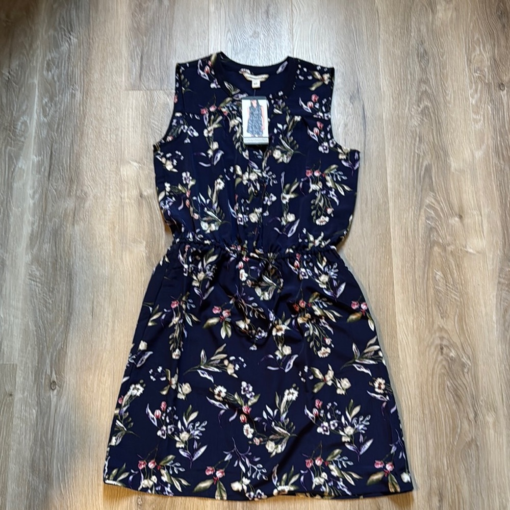 NWT - Floral button front dress